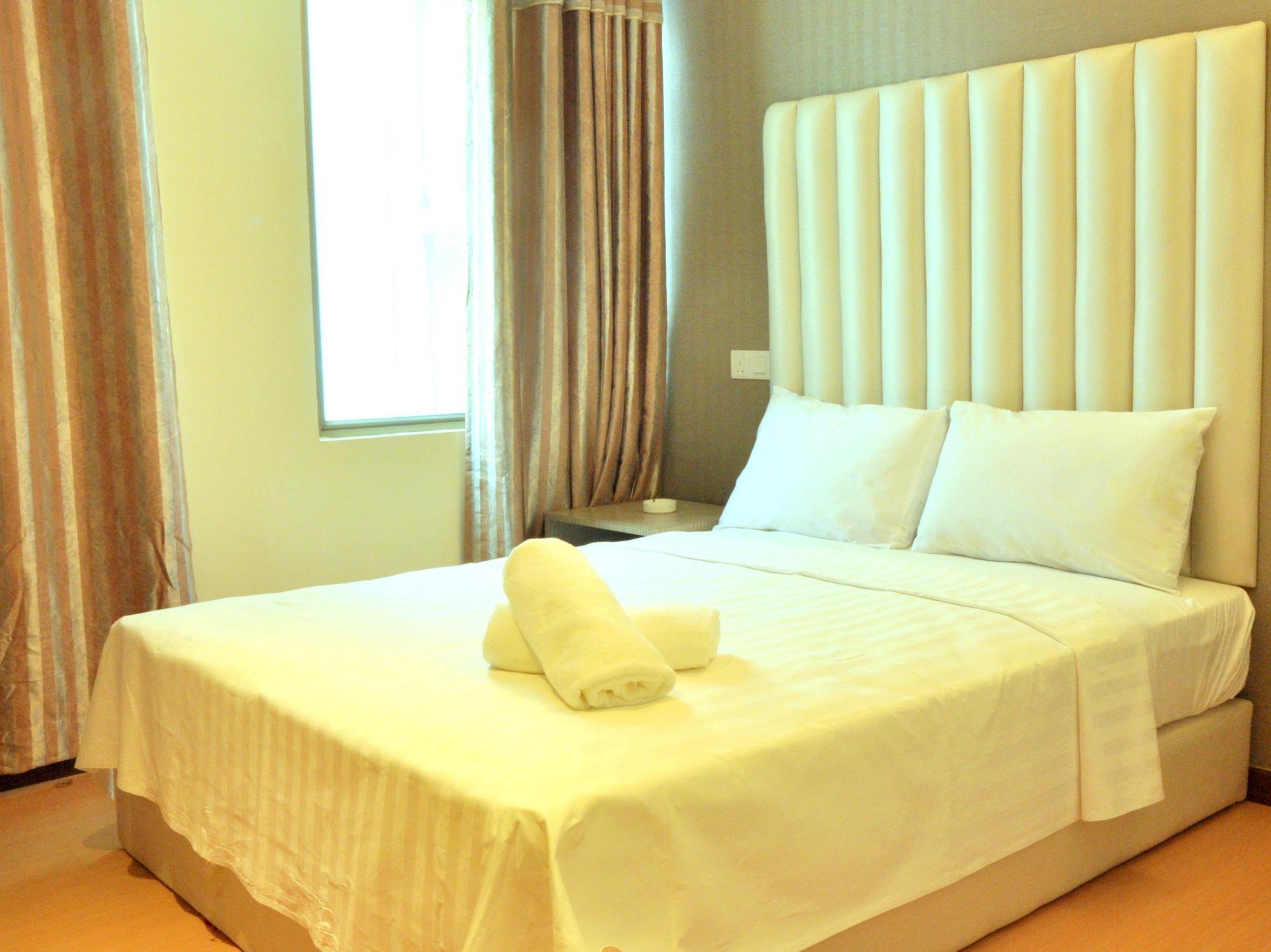 Ease Hotel Kota Kinabalu Exterior photo